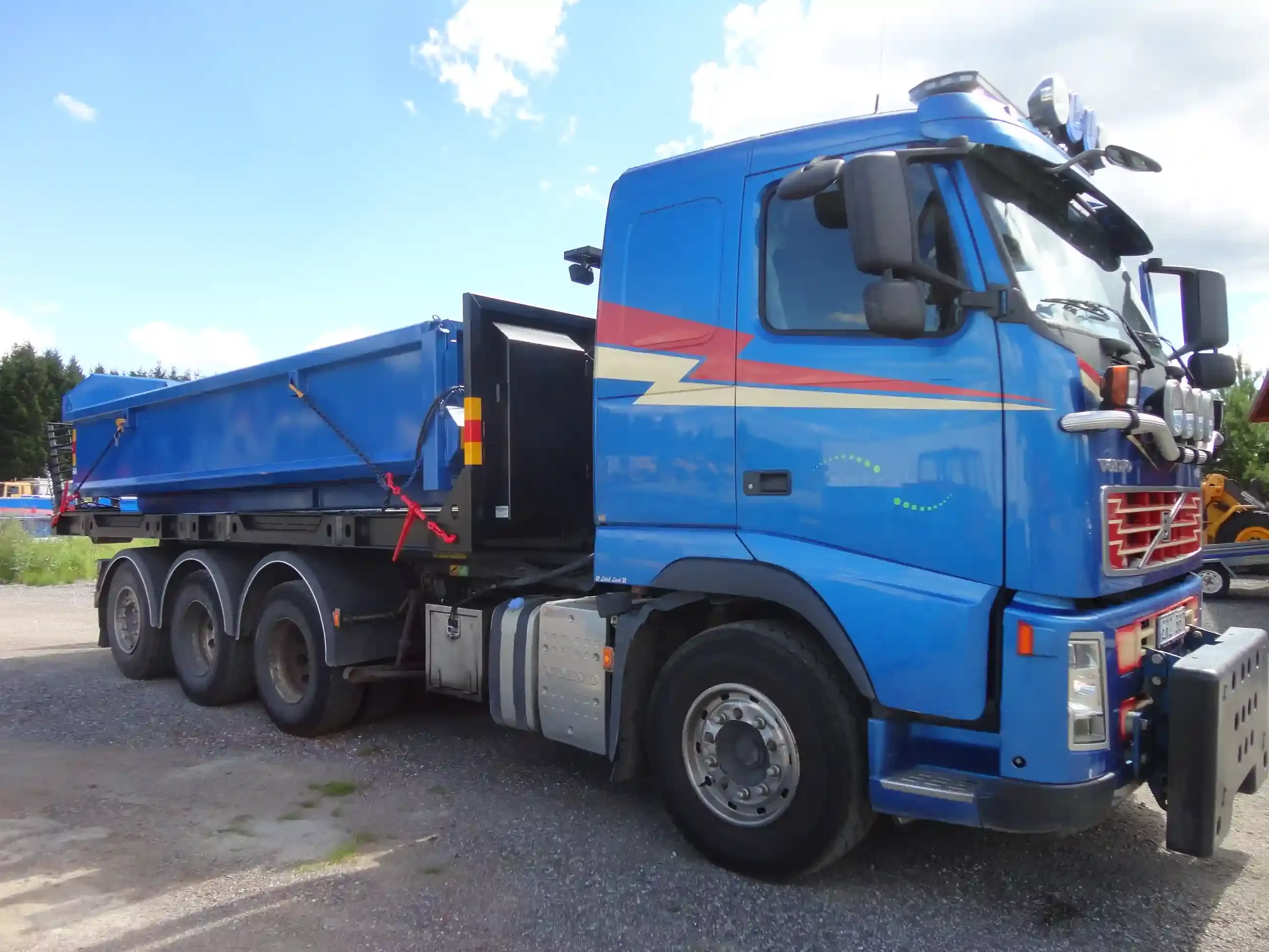 Deluxe och 6m grus pa bil 005